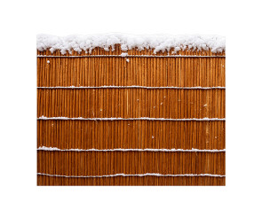 눈 쌓인 울타리