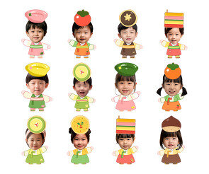 추석 음식과 아이 합성이미지